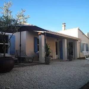 Lieu Paisible Aux Pieds Des Alpilles Parking Privé , Saint-Rémy-de-Provence France